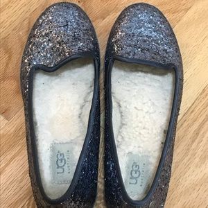 UGG Asher Lined Silver Glitter Loafers Size 8 EUC
